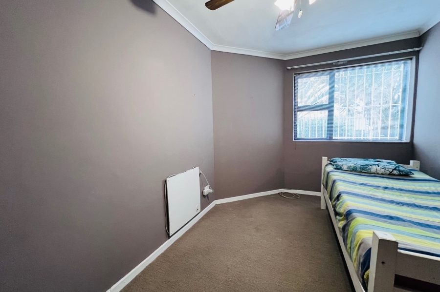 To Let 4 Bedroom Property for Rent in Parow Golf Course Western Cape